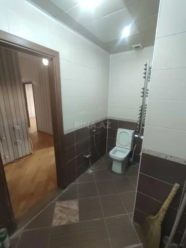 Satılır 3 otaqlı mənzil 130 m²