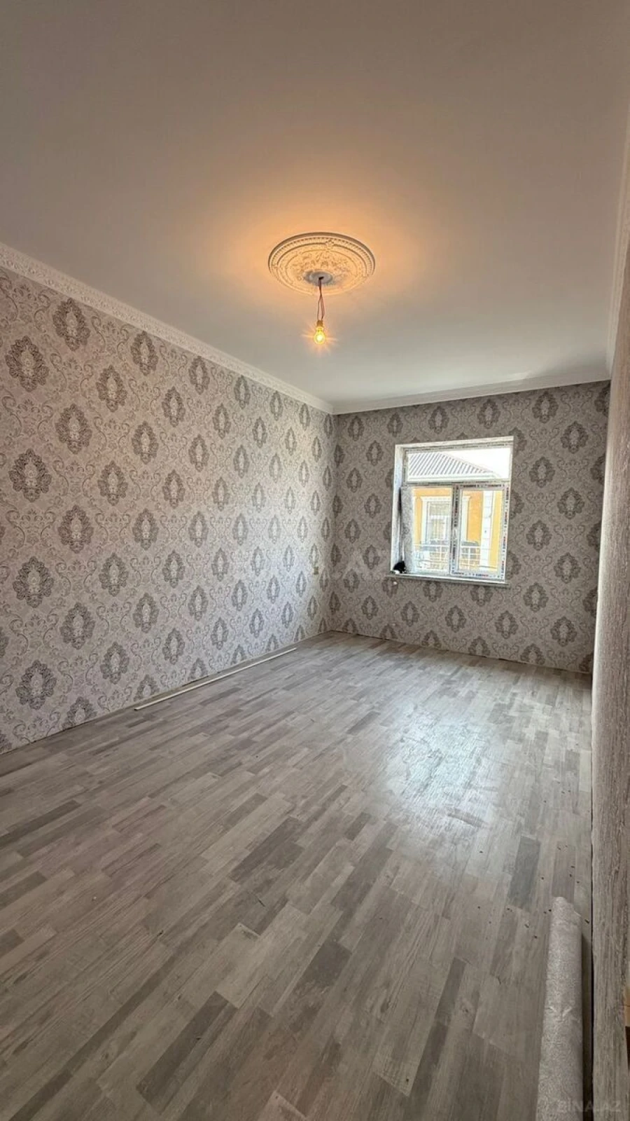 Satılır 4 otaqlı həyət evi 90 m²