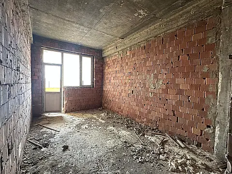 Satılır 4 otaqlı mənzil 126 m²