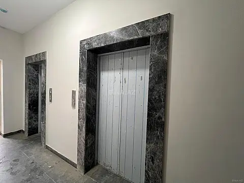 Satılır 3 otaqlı mənzil 147.5 m²