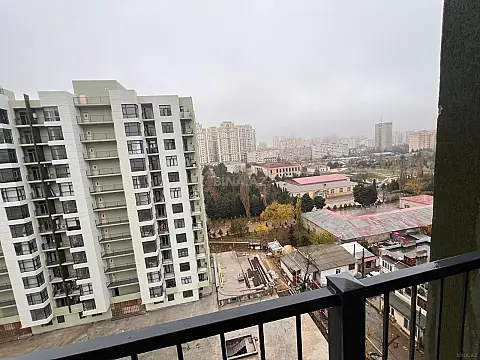 Satılır 3 otaqlı mənzil 147.5 m²