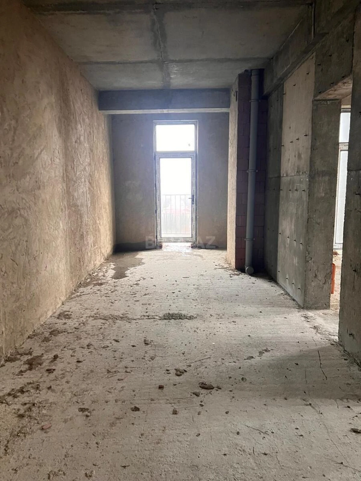 Satılır 3 otaqlı mənzil 147.5 m²