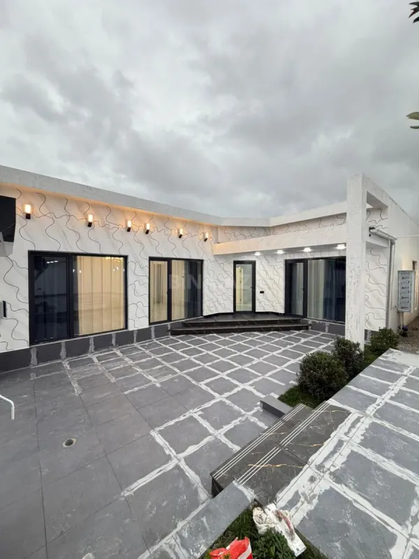 Satılır 4 otaqlı həyət evi 135 m²