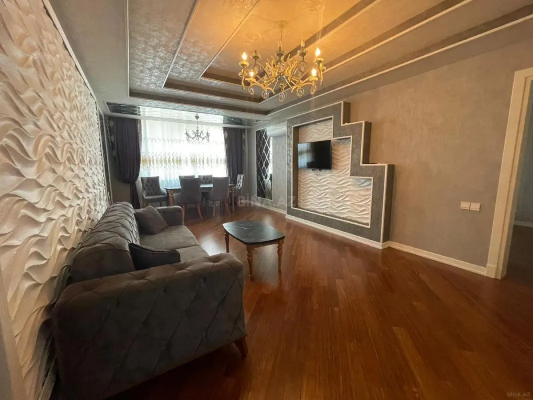 Kirayə verilir 2 otaqlı mənzil 110 m²