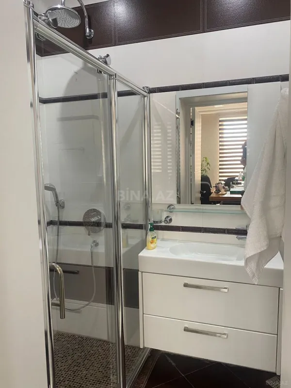 Kirayə verilir 5 otaqlı ofis 240 m²