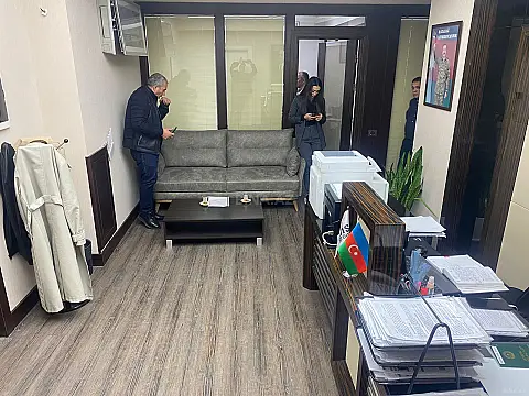 Kirayə verilir 5 otaqlı ofis 240 m²