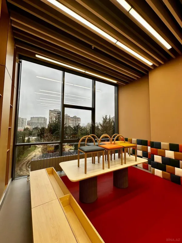 Satılır 3 otaqlı mənzil 206 m²