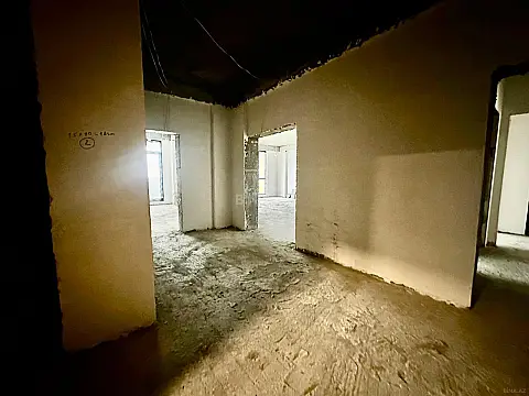 Satılır 3 otaqlı mənzil 206 m²