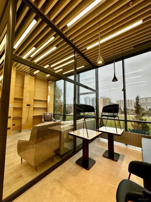 Satılır 3 otaqlı mənzil 206 m²