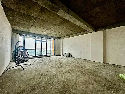 Satılır 3 otaqlı mənzil 206 m²