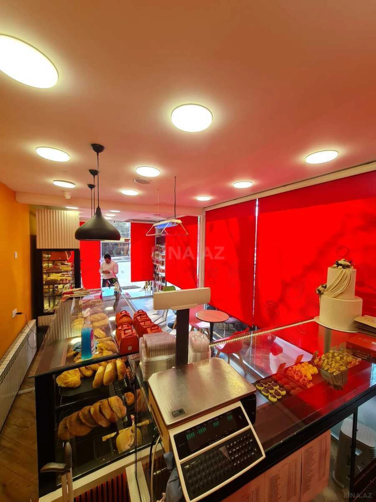 Satılır obyekt 155 m²