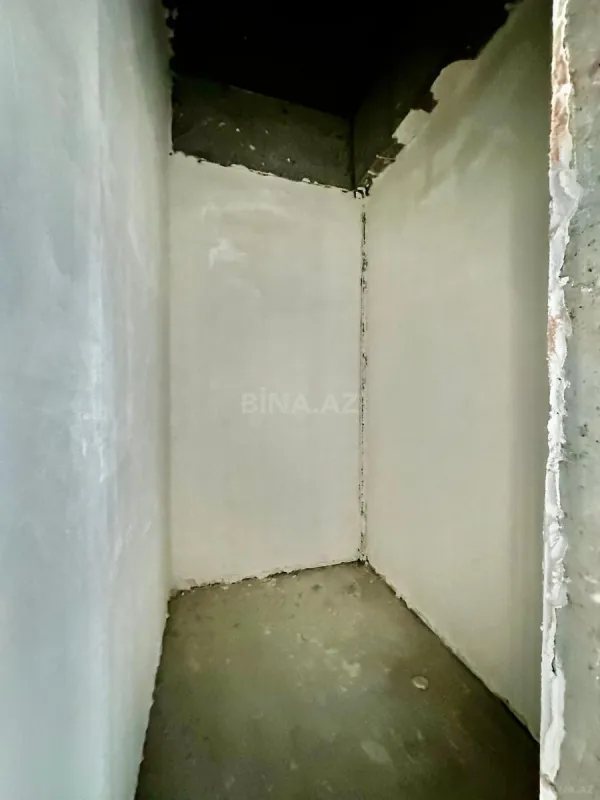 Satılır 5 otaqlı mənzil 294 m²