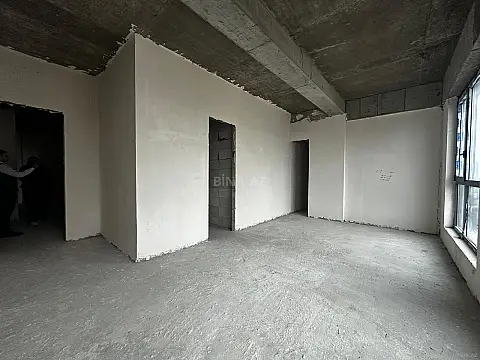 Satılır 5 otaqlı mənzil 294 m²