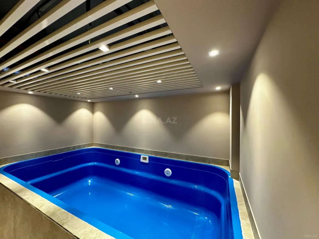 Satılır 5 otaqlı mənzil 294 m²