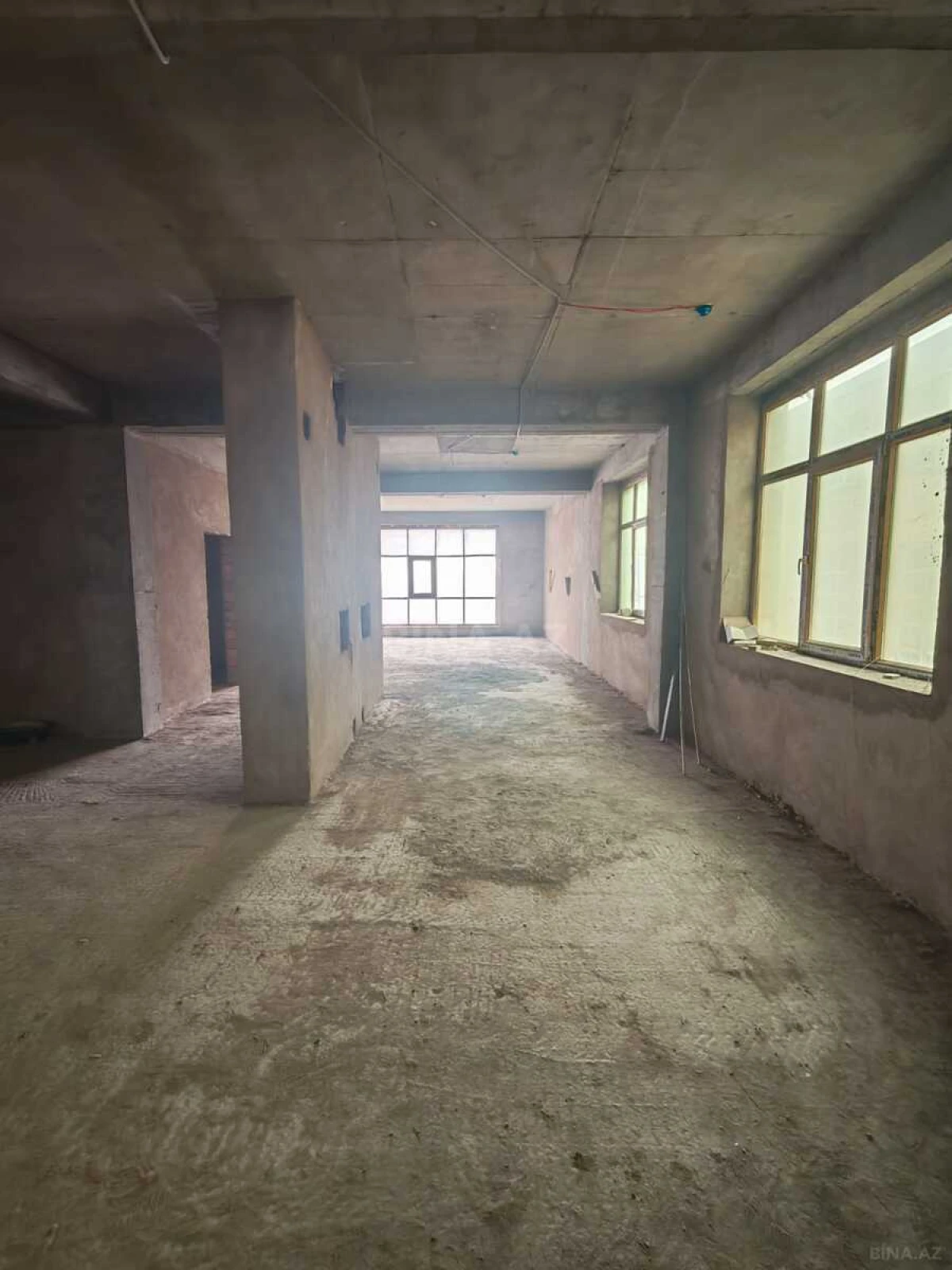 Satılır obyekt 130 m²