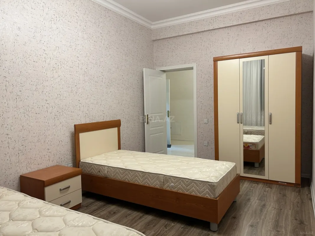 Kirayə verilir 3 otaqlı mənzil 115 m²