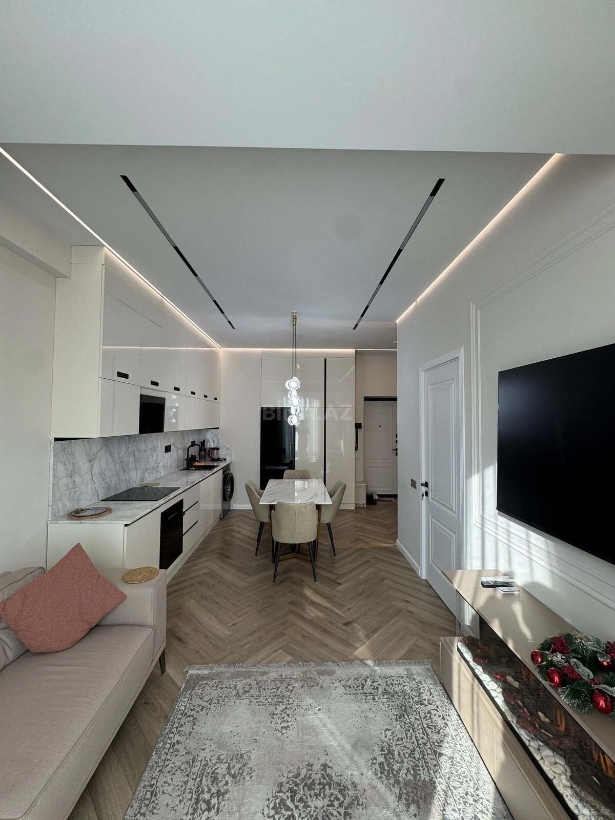 Satılır 2 otaqlı mənzil 42 m²