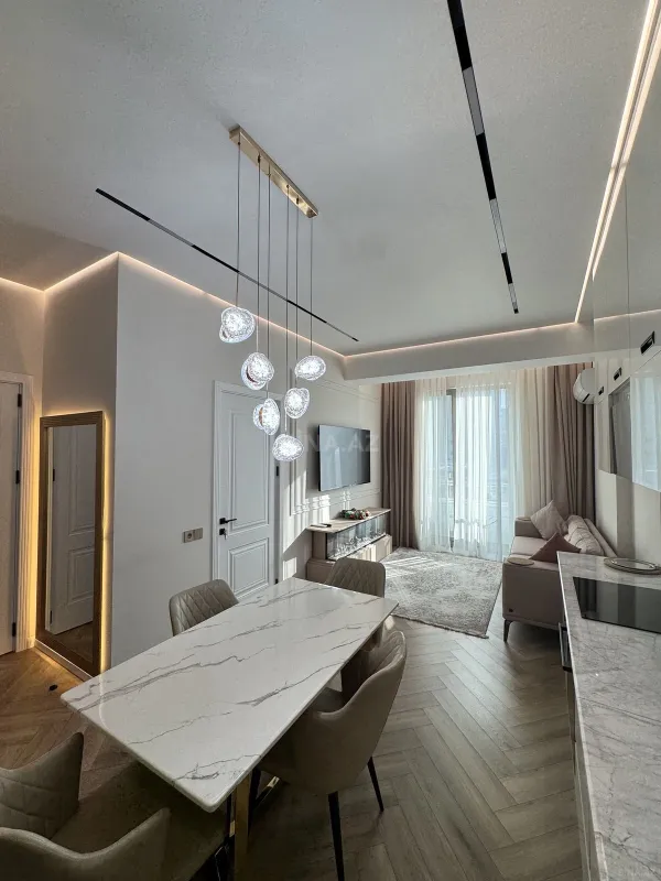 Satılır 2 otaqlı mənzil 42 m²