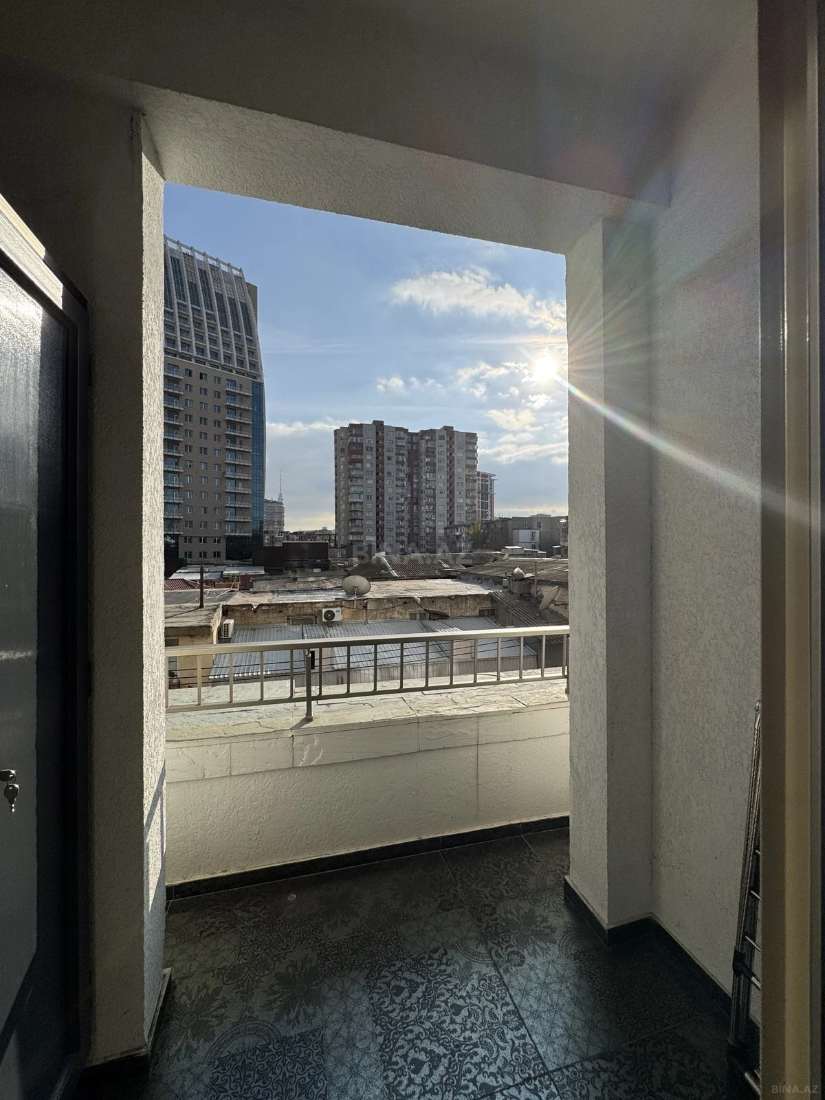 Satılır 2 otaqlı mənzil 42 m²