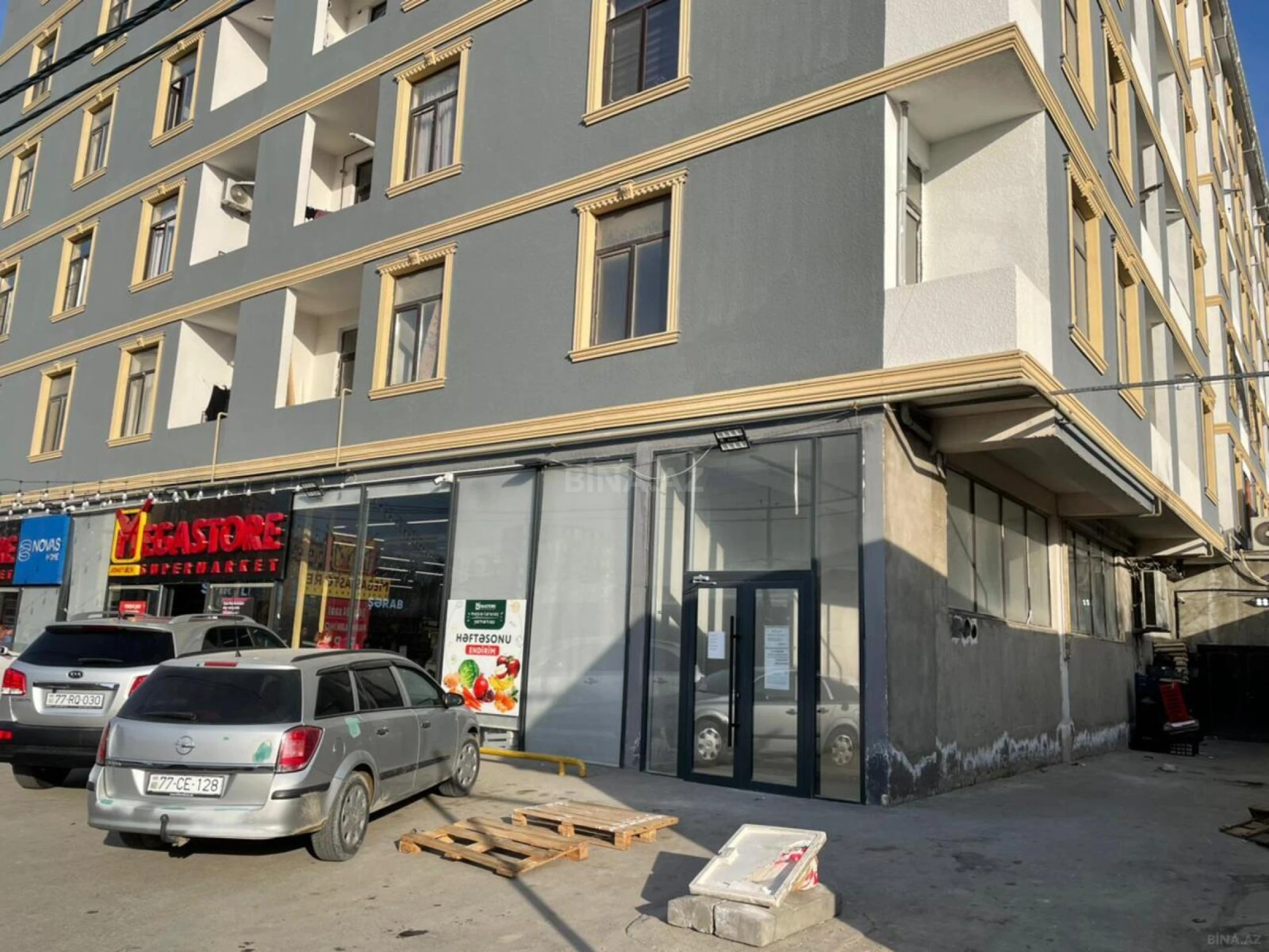 Satılır 3 otaqlı mənzil 84 m²