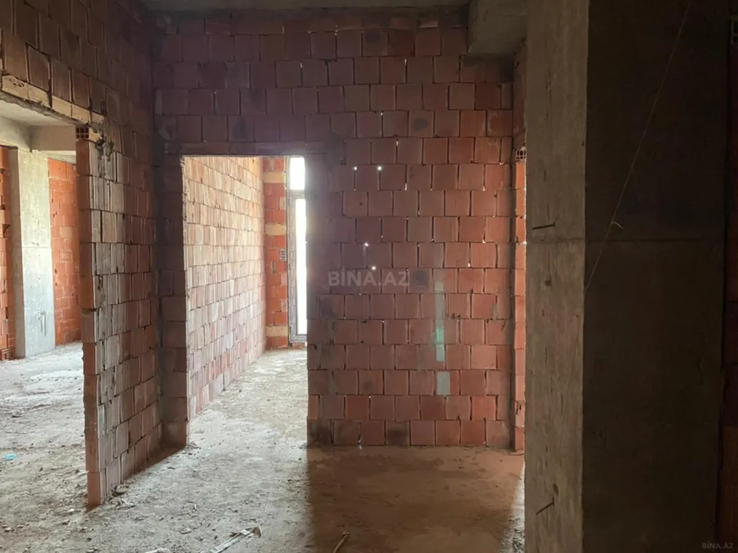 Satılır 3 otaqlı mənzil 84 m²