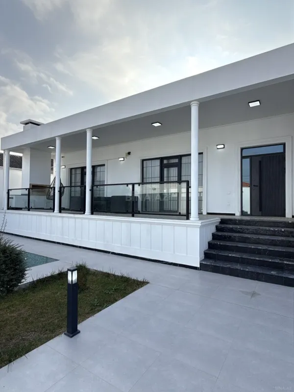 Satılır 4 otaqlı həyət evi 220 m²