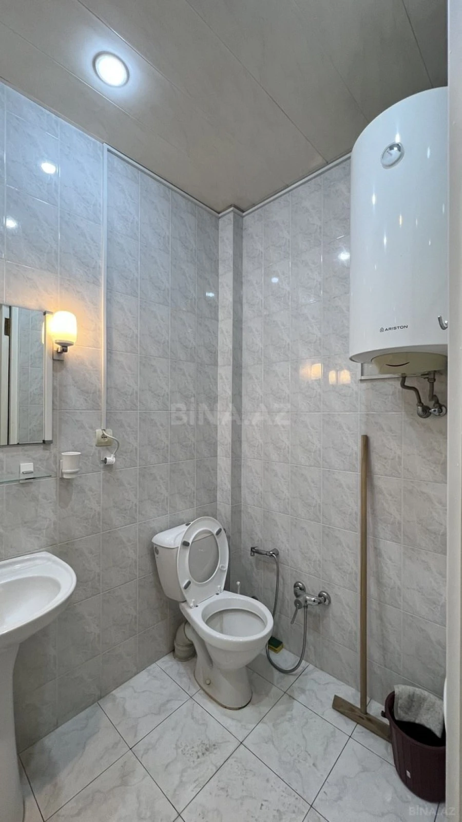 Satılır 2 otaqlı mənzil 55 m²