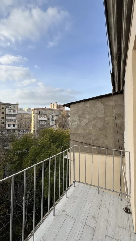 Satılır 2 otaqlı mənzil 55 m²