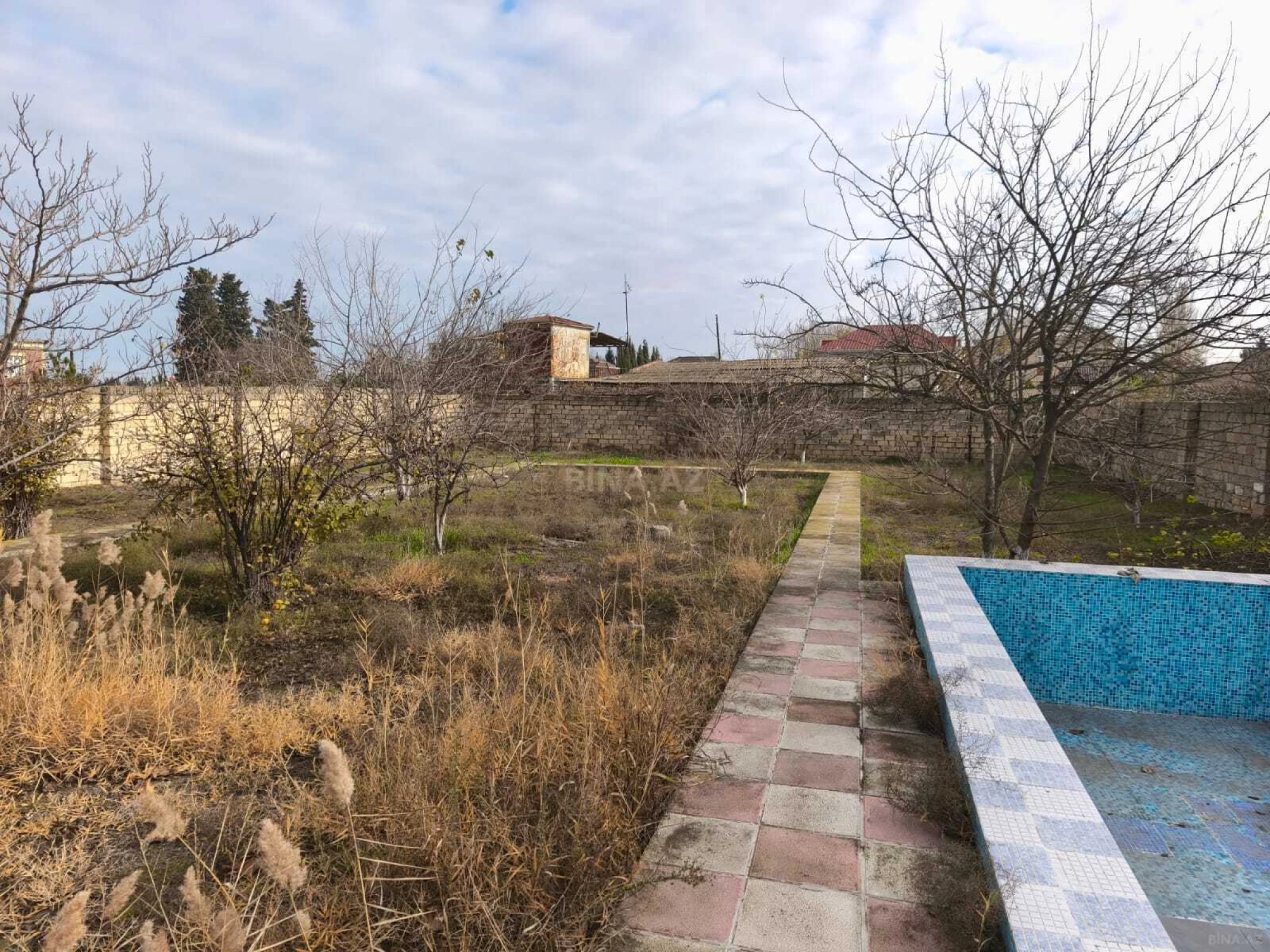 Satılır 6 otaqlı həyət evi 130 m²