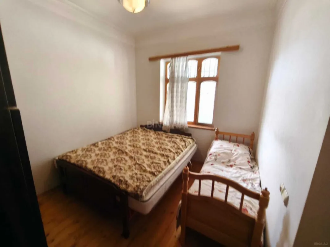 Satılır 6 otaqlı həyət evi 130 m²