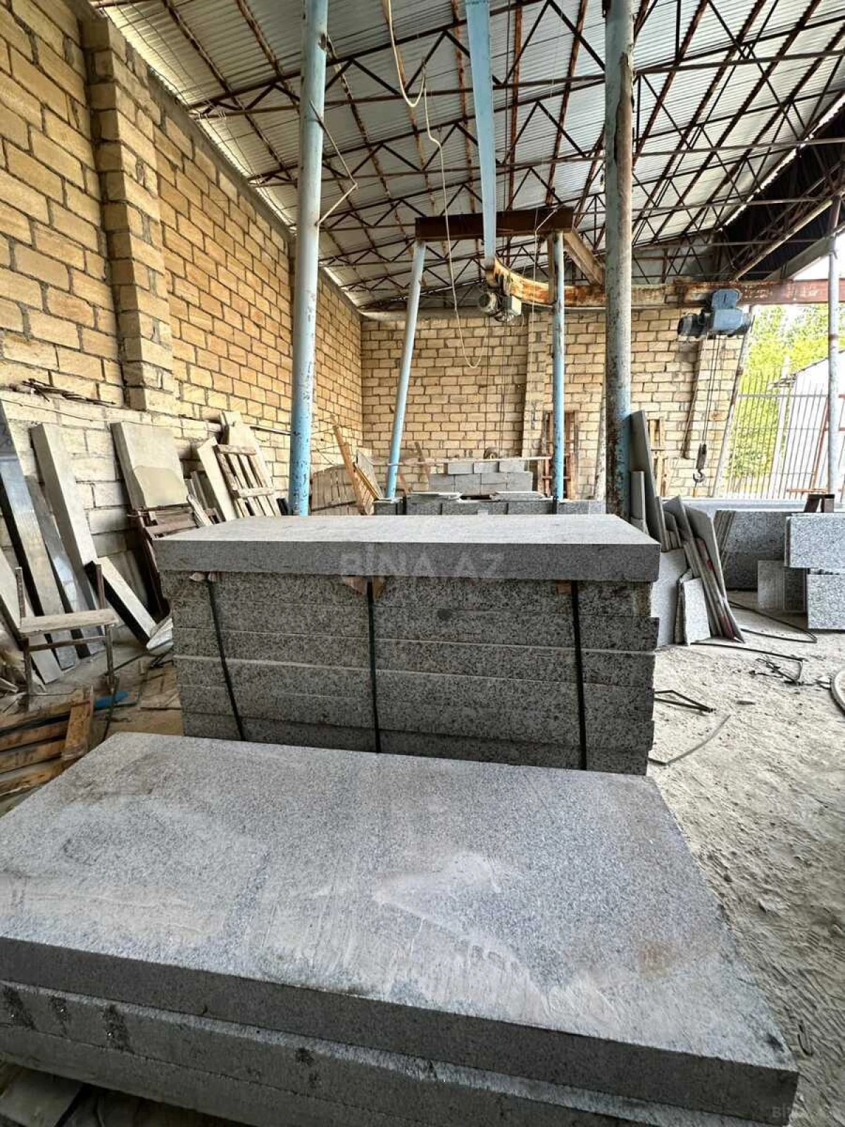 Satılır obyekt 2000 m²