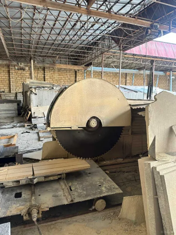 Satılır obyekt 2000 m²