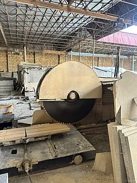 Satılır obyekt 2000 m²