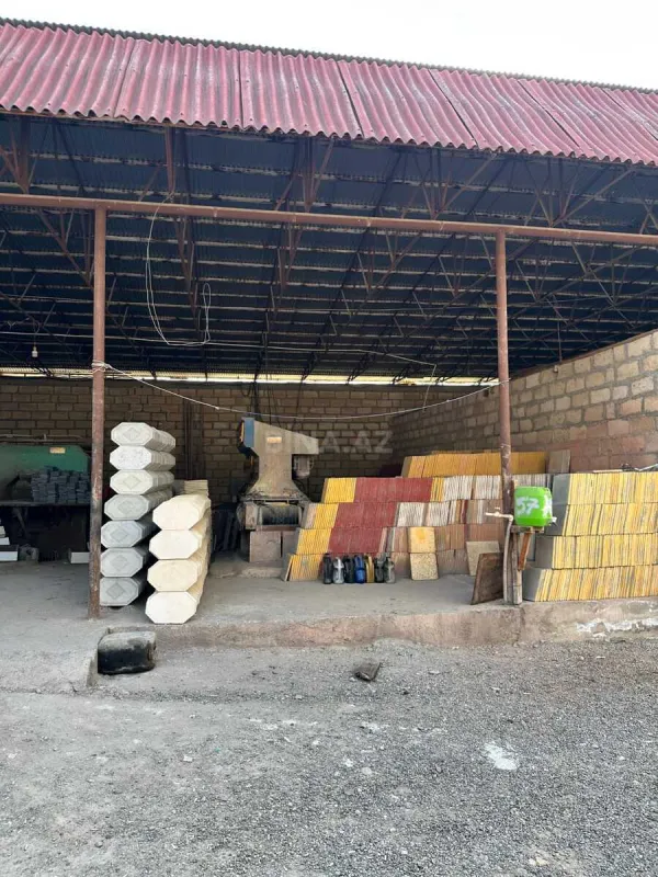 Satılır obyekt 2000 m²