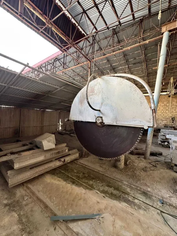 Satılır obyekt 2000 m²