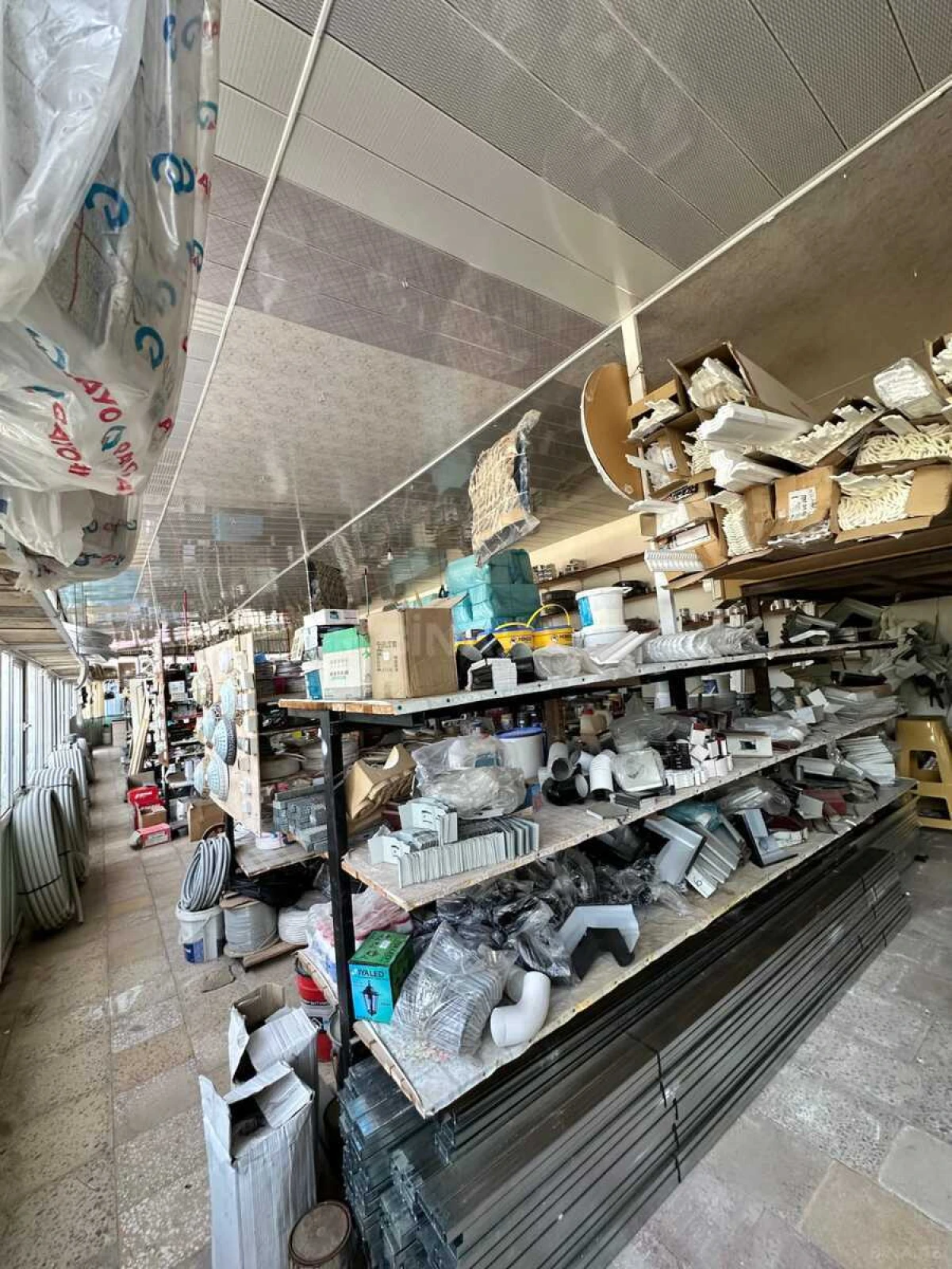 Satılır obyekt 2000 m²