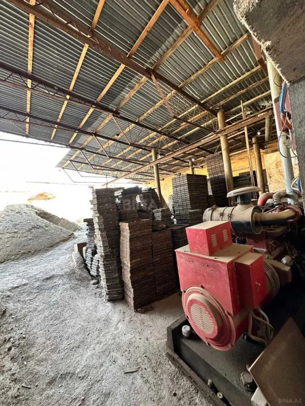 Satılır obyekt 2000 m²