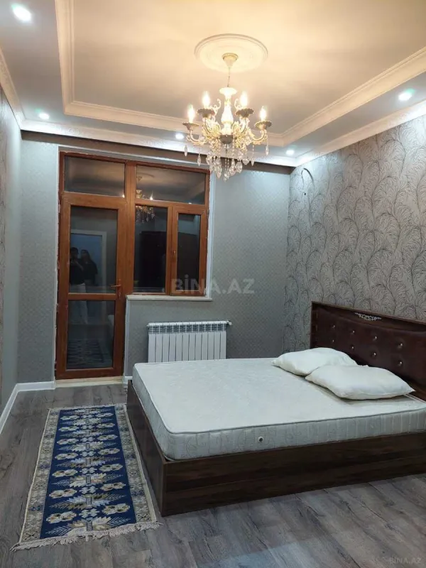 Kirayə verilir 2 otaqlı mənzil 60 m²