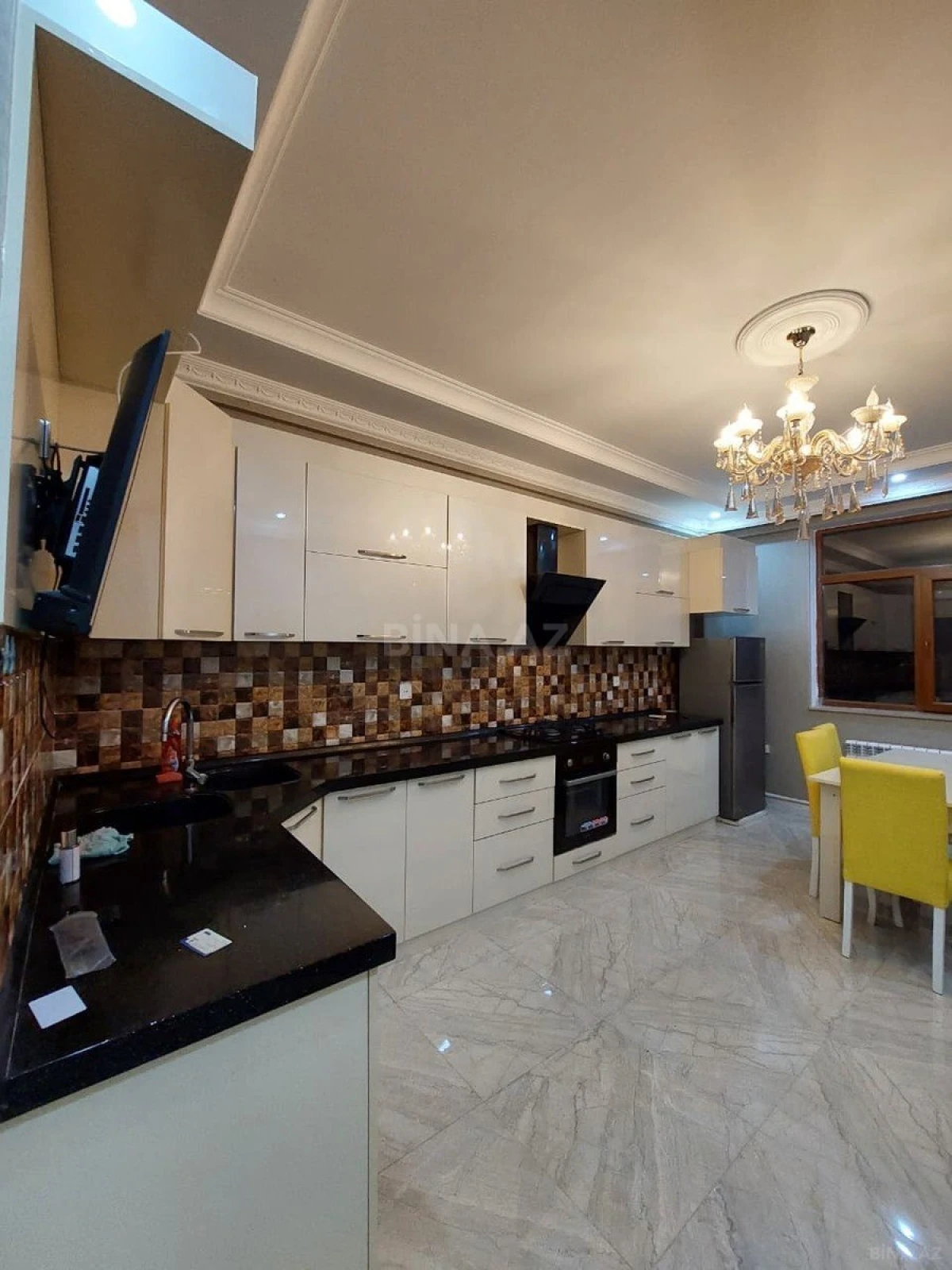 Kirayə verilir 2 otaqlı mənzil 60 m²