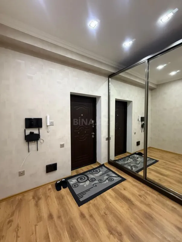 Satılır 2 otaqlı mənzil 86 m²