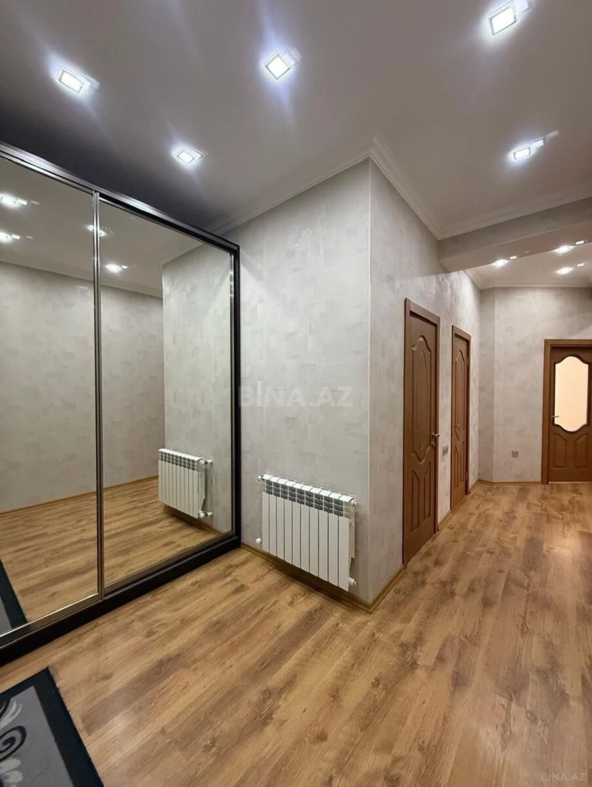 Satılır 2 otaqlı mənzil 86 m²