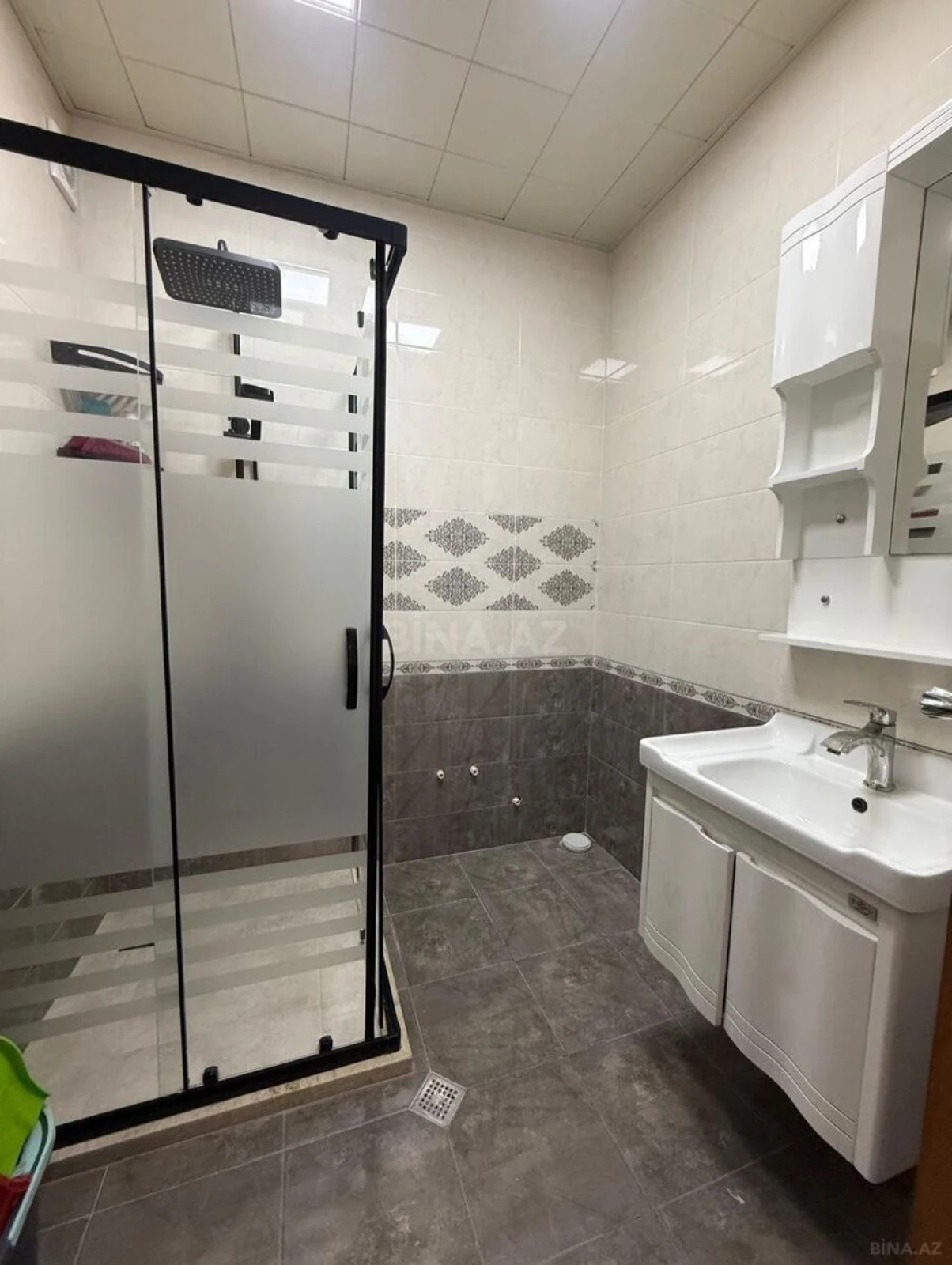 Satılır 2 otaqlı mənzil 86 m²