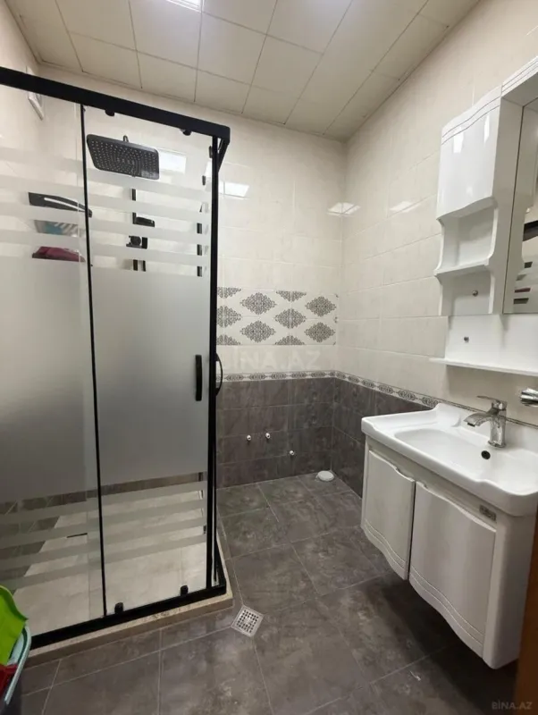 Satılır 2 otaqlı mənzil 86 m²