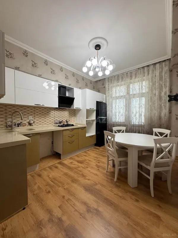 Satılır 2 otaqlı mənzil 86 m²