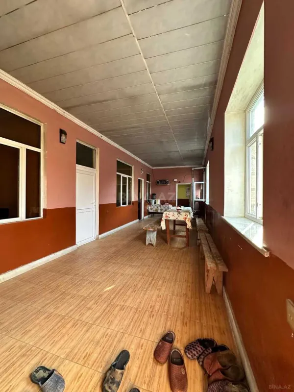 Satılır obyekt 840 m²