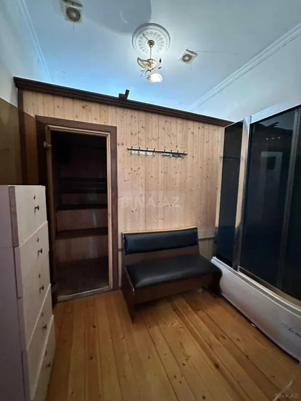 Satılır obyekt 840 m²