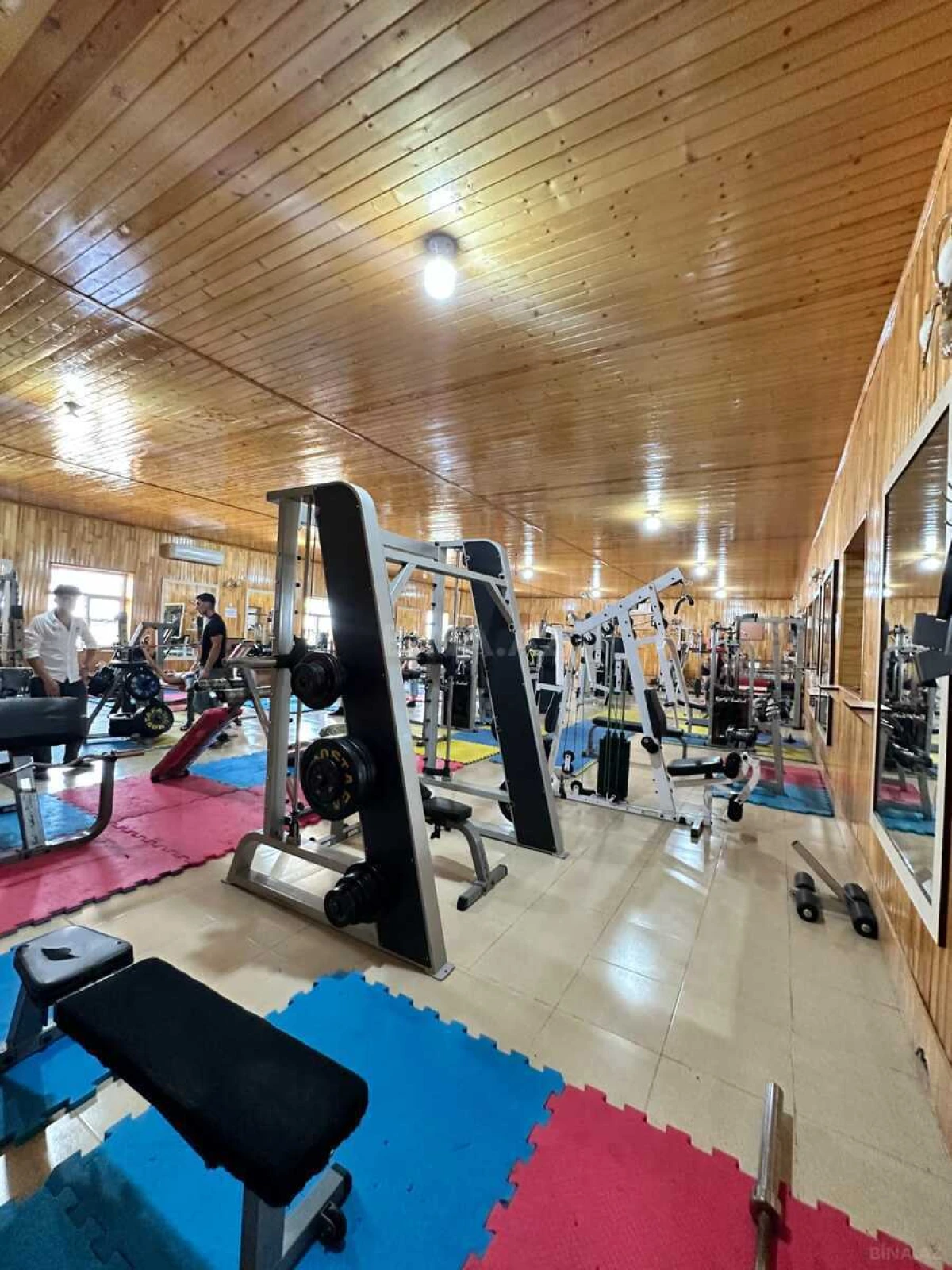 Satılır obyekt 840 m²