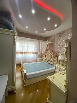 Satılır 3 otaqlı mənzil 155 m²