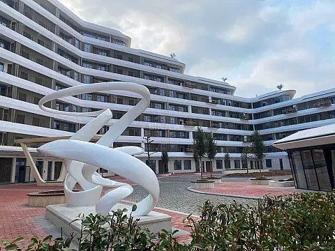 Satılır 3 otaqlı mənzil 140 m² — Bakı, Köhnə Günəşli 3 otaq 140.00 m²