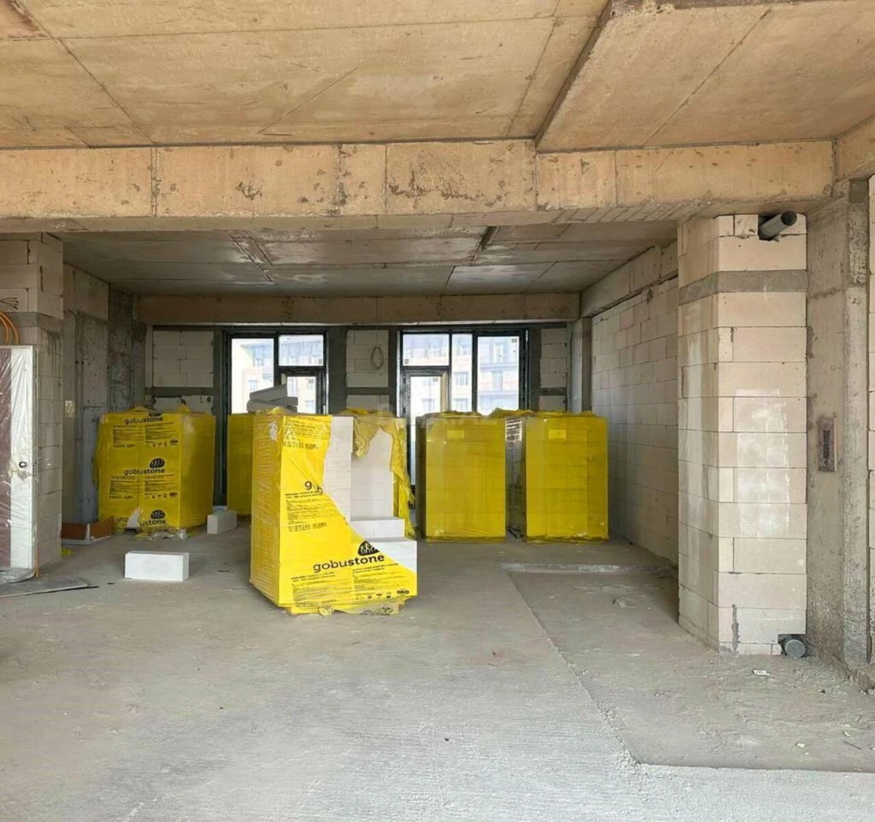 Satılır 3 otaqlı mənzil 140 m²